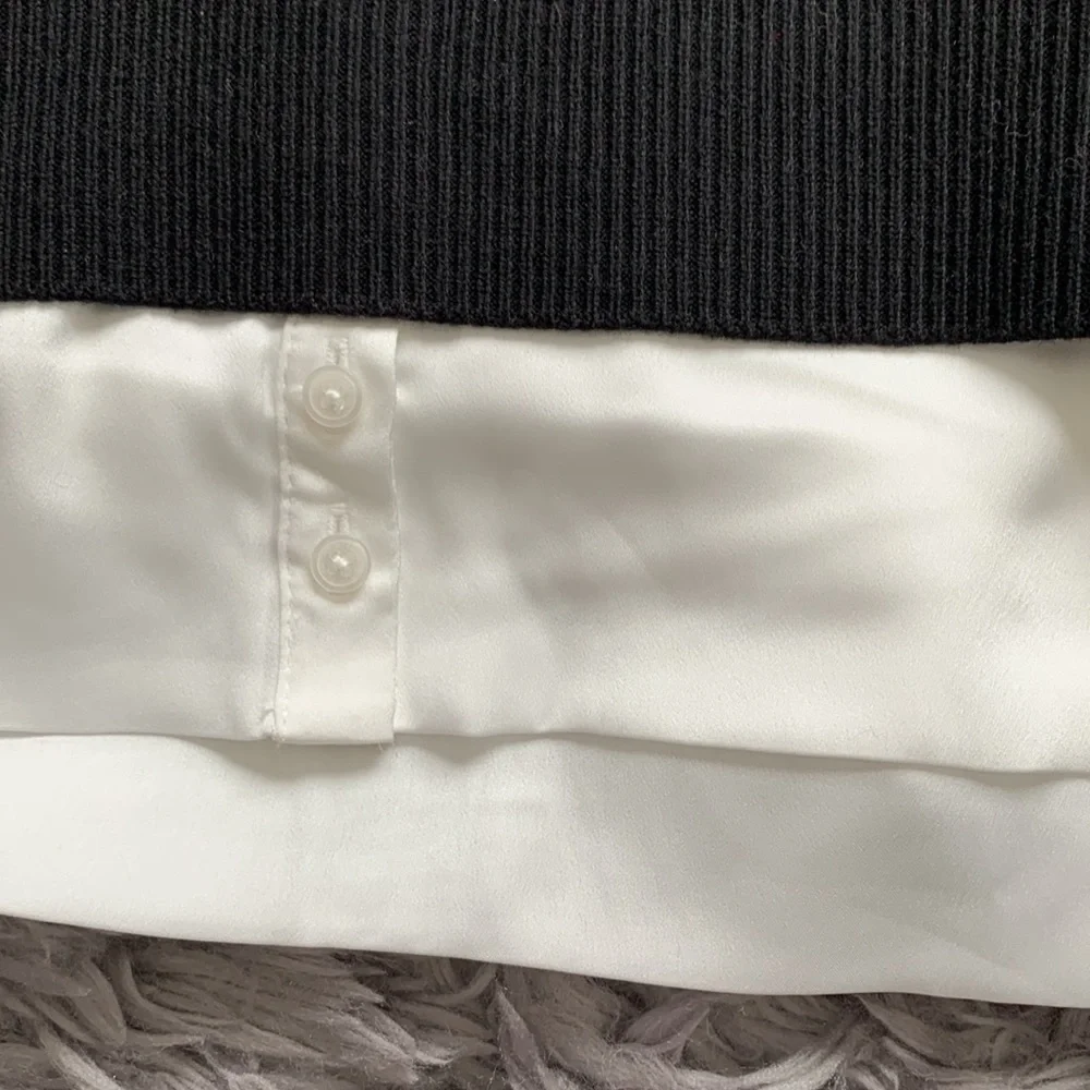 NWT White House Black Market Black Mixed Media V Neck Tunic Sweater NEW Sz XS - Picture 9 of 10